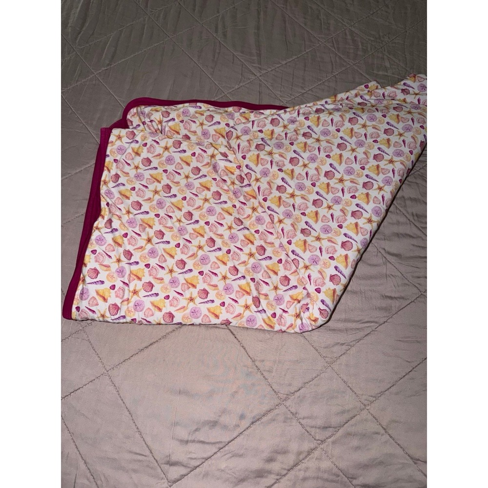Shuggies bamboo blanket